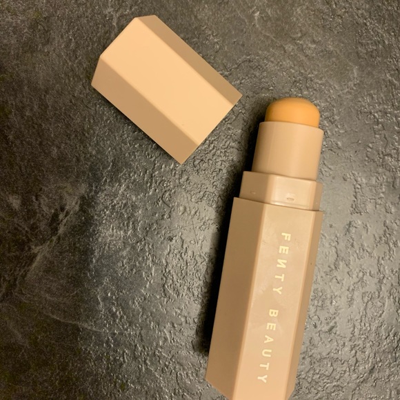 Fenty Beauty stick in PEACH - Picture 1 of 1
